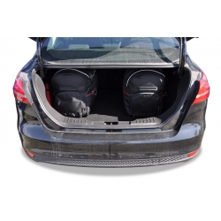 FORD FOCUS LIMOUSINE 2011-2018 TORBY DO BAGAŻNIKA 5 SZT FORD FOCUS LIMOUSINE 2011-2018 TORBY DO BAGAŻNIKA 5 SZT